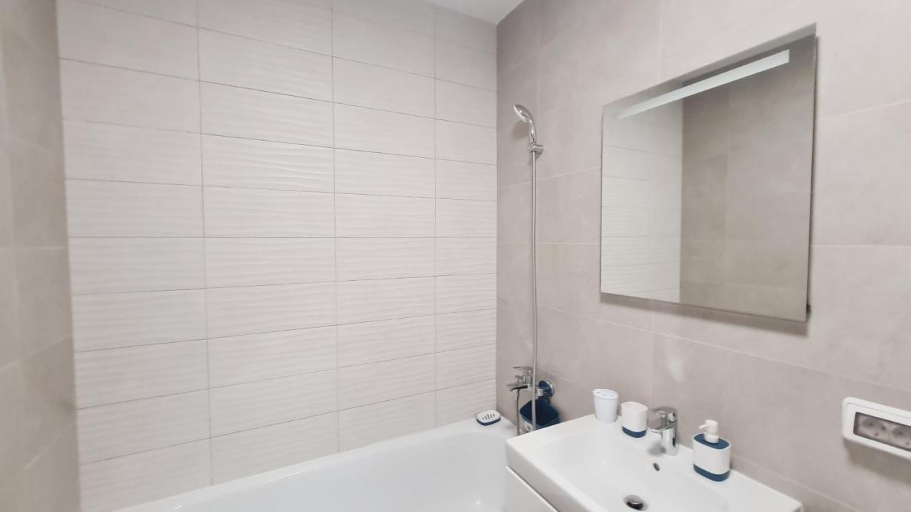 5* Luxury Near Avram Iancu Sq New. Private Parking Διαμέρισμα Κλουζ-Ναπόκα Εξωτερικό φωτογραφία